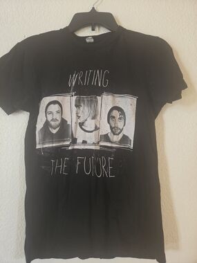 PARAMORE 'Writing The Future' concert  Black Short Sleeve Tee
